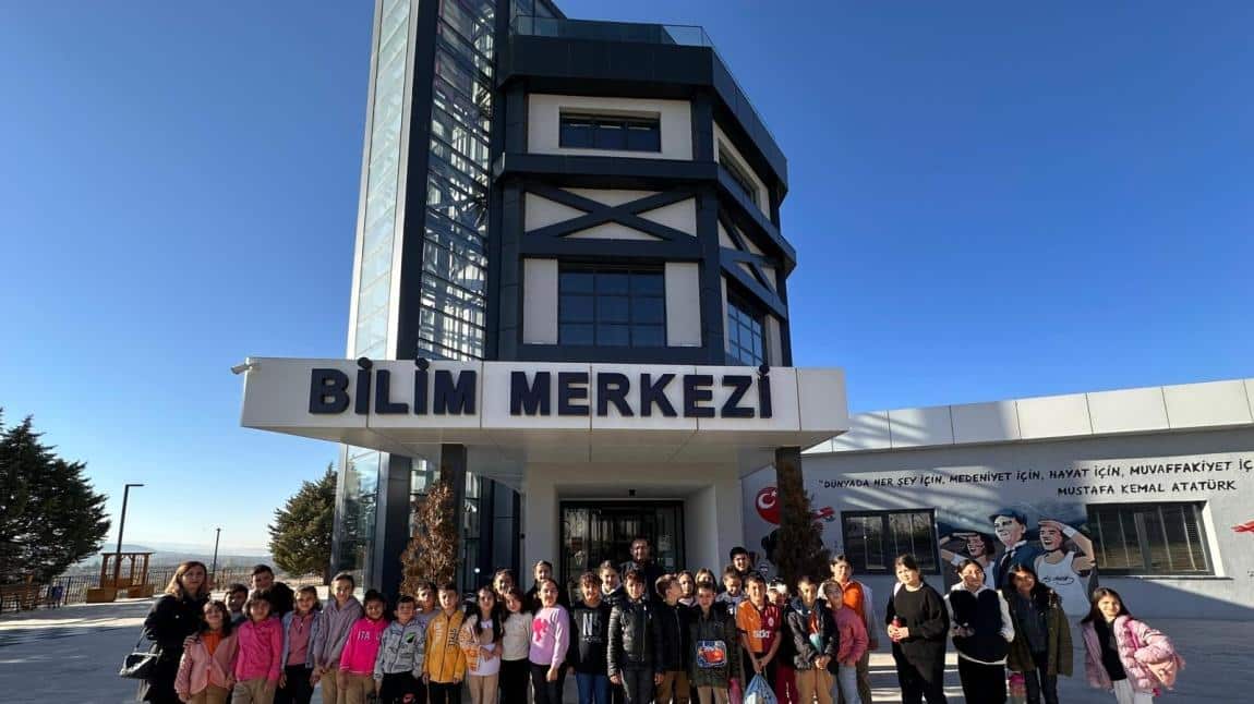 4.Sınıflarımızın Bilim Merkezi ve Müze Gezisi